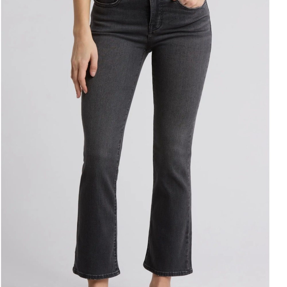 Madewell Charcoal mid rise kick-out cropped jeans- 30T